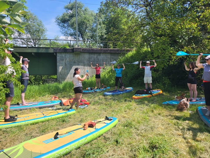 Stand Up Paddling mit Hund
